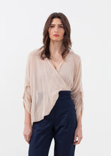 Load image into Gallery viewer, Twist Top