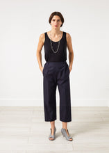 Load image into Gallery viewer, Wide Cropped Trouser in Navy
