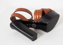 Load image into Gallery viewer, Farlill Heel in Brown
